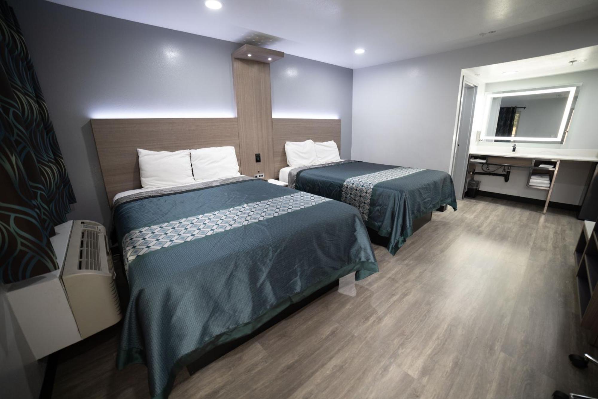 Express Inn & Suites Ontario Airport Экстерьер фото